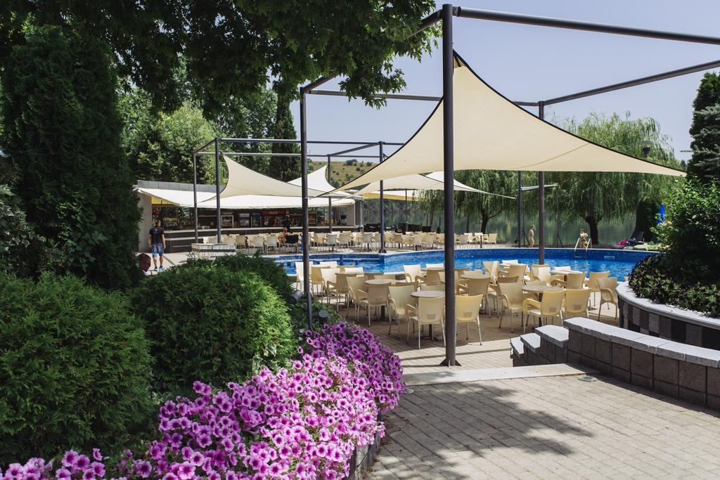 Romantique Veles Hotel Exterior photo