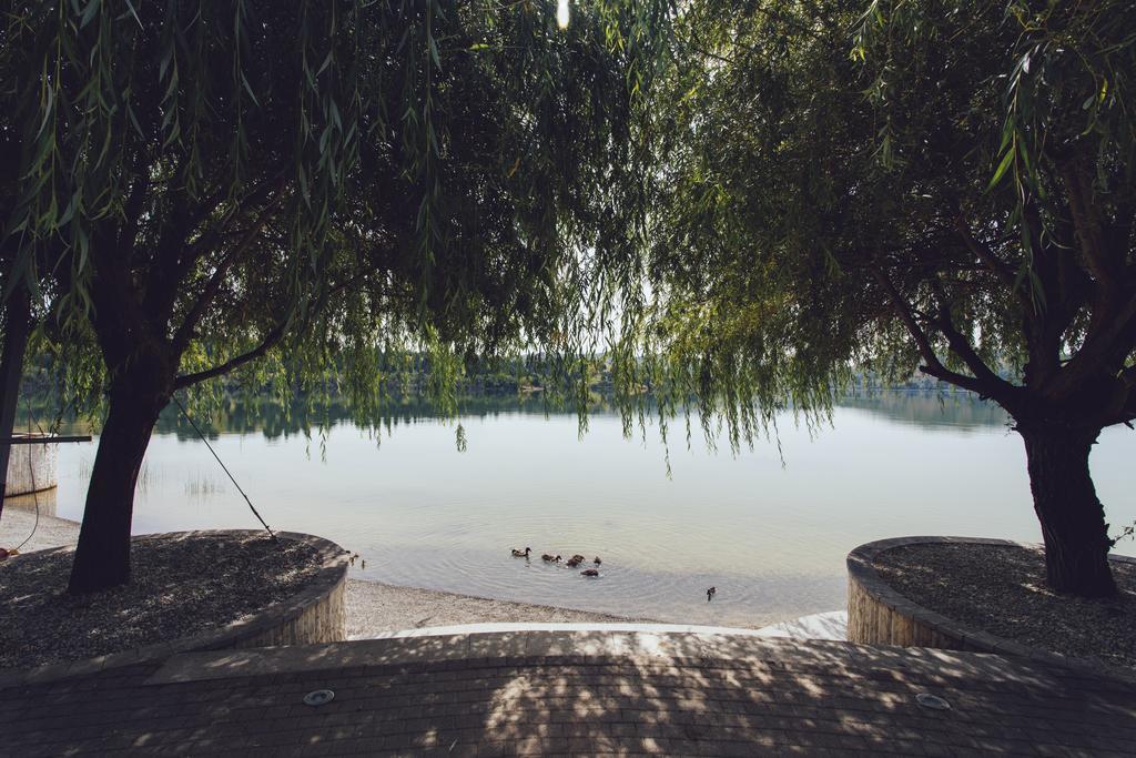 Romantique Veles Hotel Exterior photo