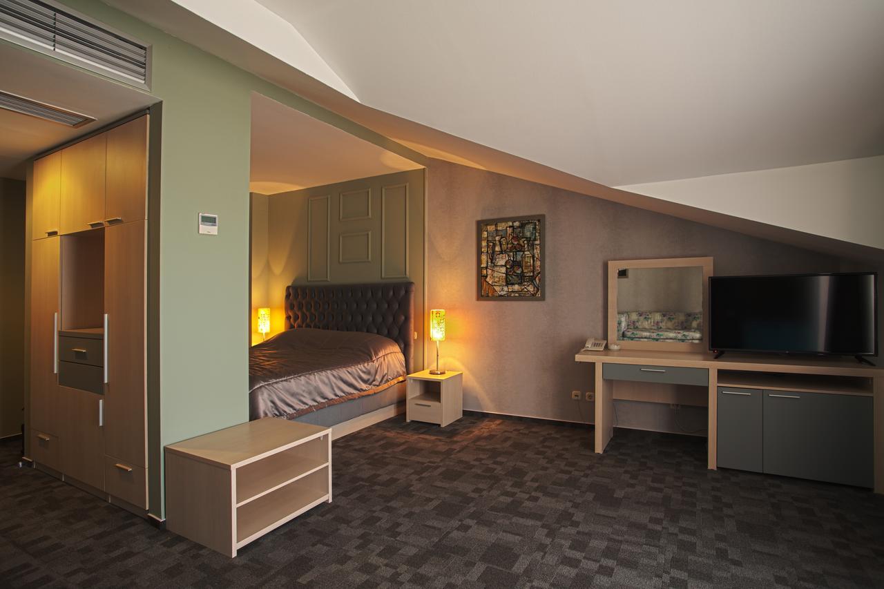 Romantique Veles Hotel Exterior photo
