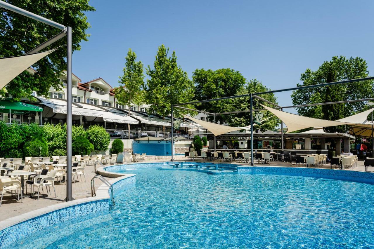 Romantique Veles Hotel Exterior photo